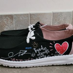 Hey dudes new without tags size 10